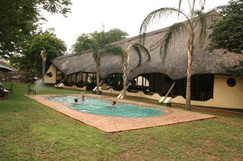 Adventure Lodge Victoria Falls Eksteriør billede
